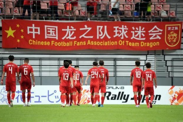 影片的海外好评、青涩选角与亲民风格，都让人期待它能成为DC的翻身之作。